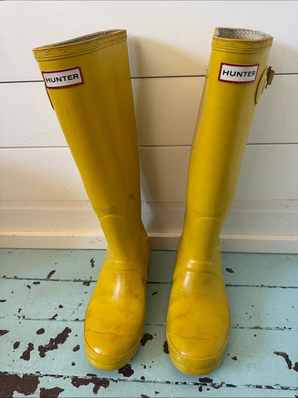 Hunter Size US9 (Unisex Sizing) Original Tall Rain boot Yellow Glossy